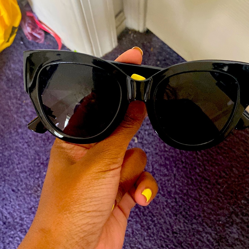 Black chic sunglasses!
